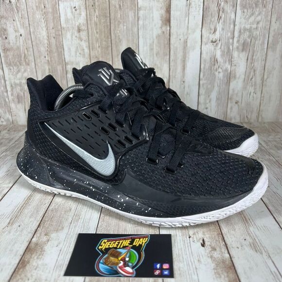 Nike Kyrie low‎ 2 Black metallic silver - Mens 10 - Picture 1 of 10